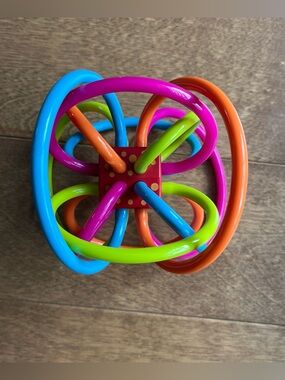 MANHATTAN TOY Baby Winkel